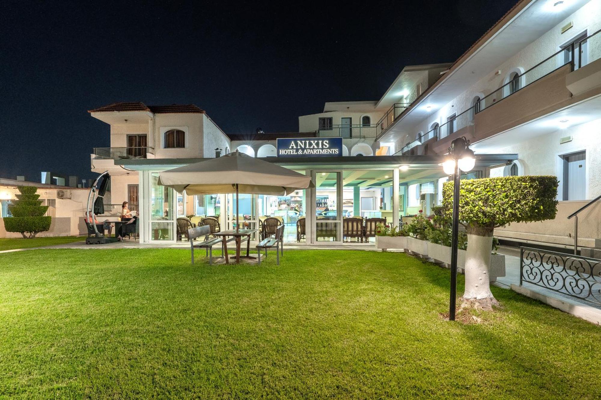 Anixis & Aparthotel
